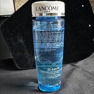 Lancôme NIB Bi-Facil eye makeup remover. 4.2 oz. bottle, never opened.